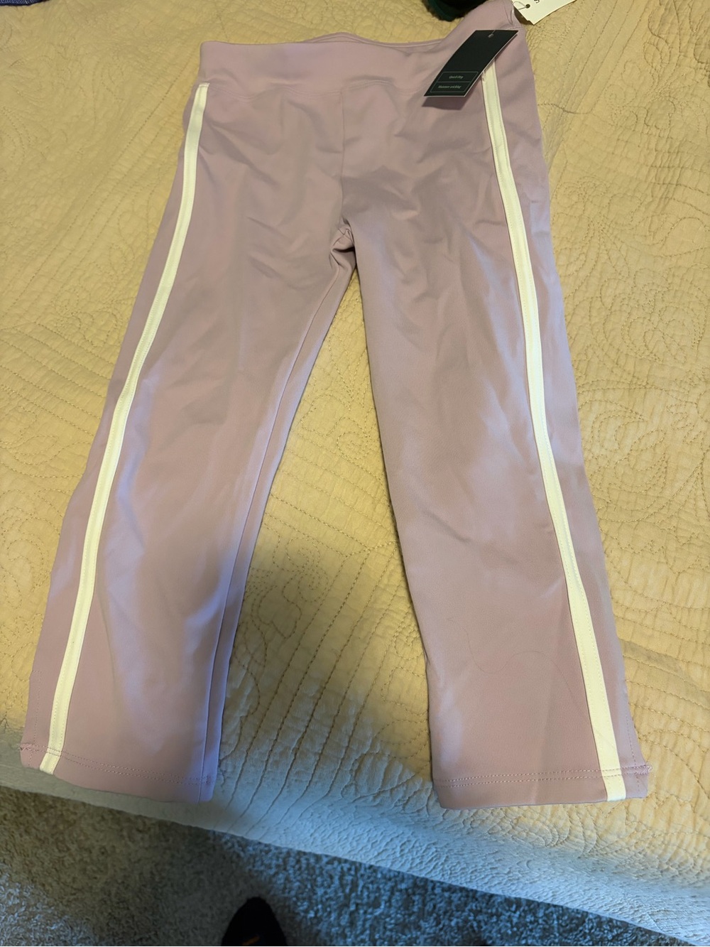 Wander Lavender Leggings with White Side Stripes